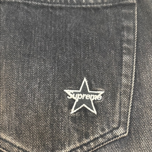 Supreme Dark Wash Relaxed Men's Jeans - Picture 6 of 6